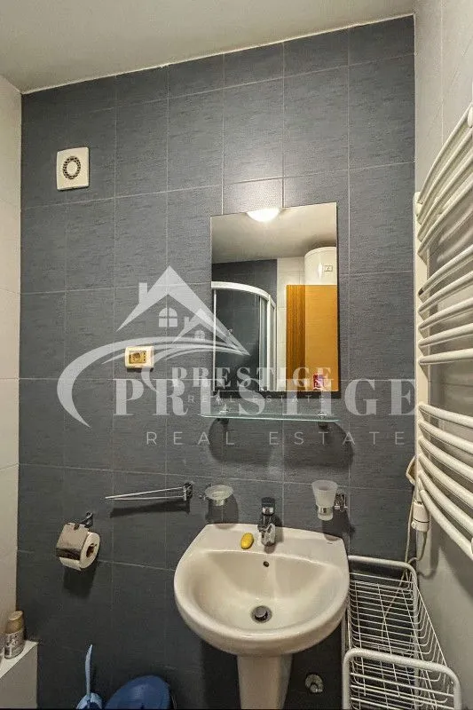 Izdavanje, jednosoban stan, 43m², Stari Aerodrom, Podgorica