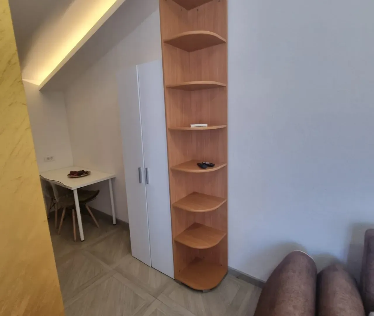 Rent, one bedroom apartment, 40m², Tološi, Podgorica