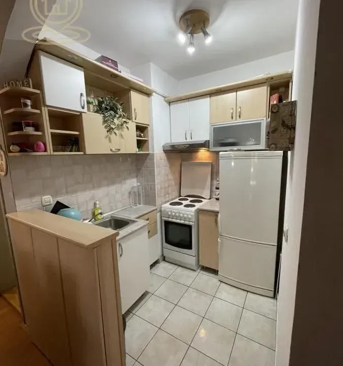 Izdavanje, jednosoban stan, 38m², Grbavica, Novi Sad Sve Podlokacije