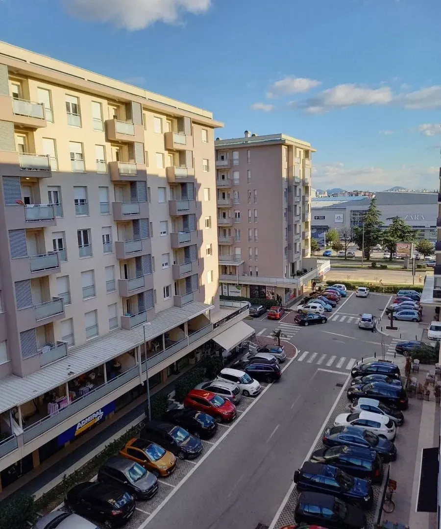 Izdavanje, jednosoban stan, 46m², City Kvart, Podgorica