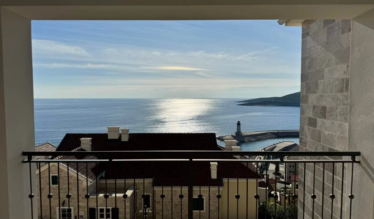 Prodaja, jednosoban stan, 78m², Luštica Bay, Tivat