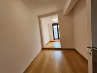 Izdavanje, stan, 136m², Kalenić Pijaca, Vračar Sve Podlokacije - image 9