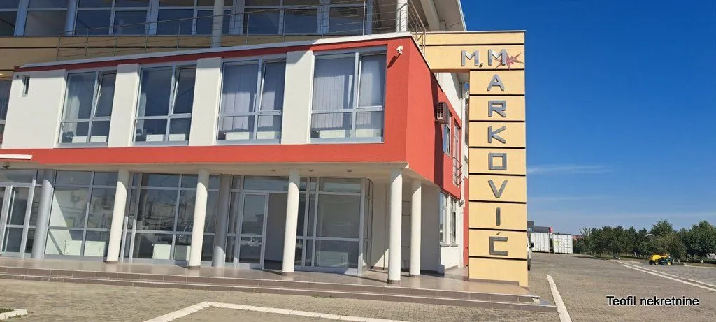 Izdavanje, poslovni prostor, 200m², Nova Pazova, Stara Pazova