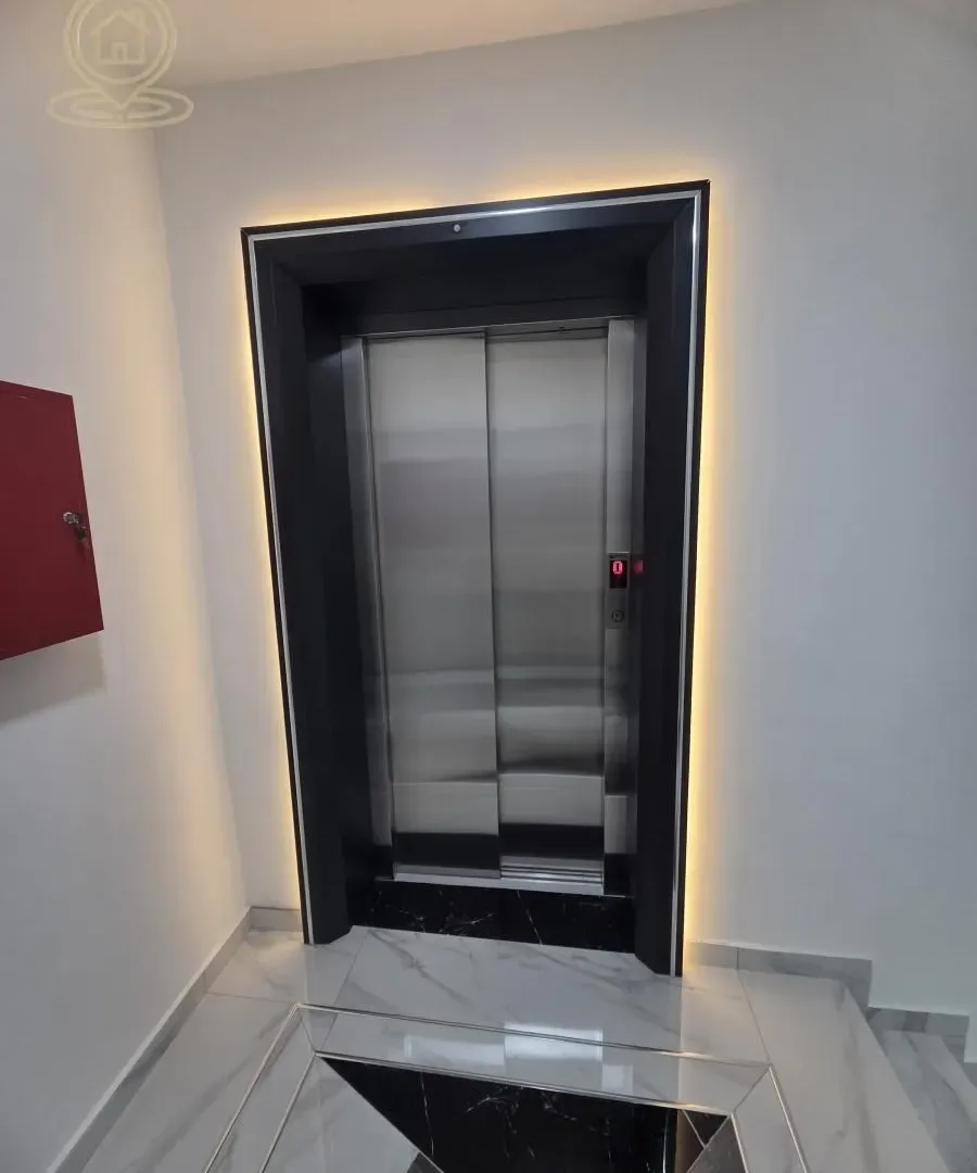 Prodaja, četvorosoban stan, 88m², Medijana, Niš