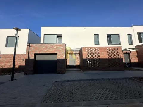 Sale, four bedroom apartment, 205m², Alibegovac, Petrovaradin - image 10