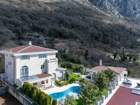 Sale, house, 410m², Blizikuće, Budva - image 2