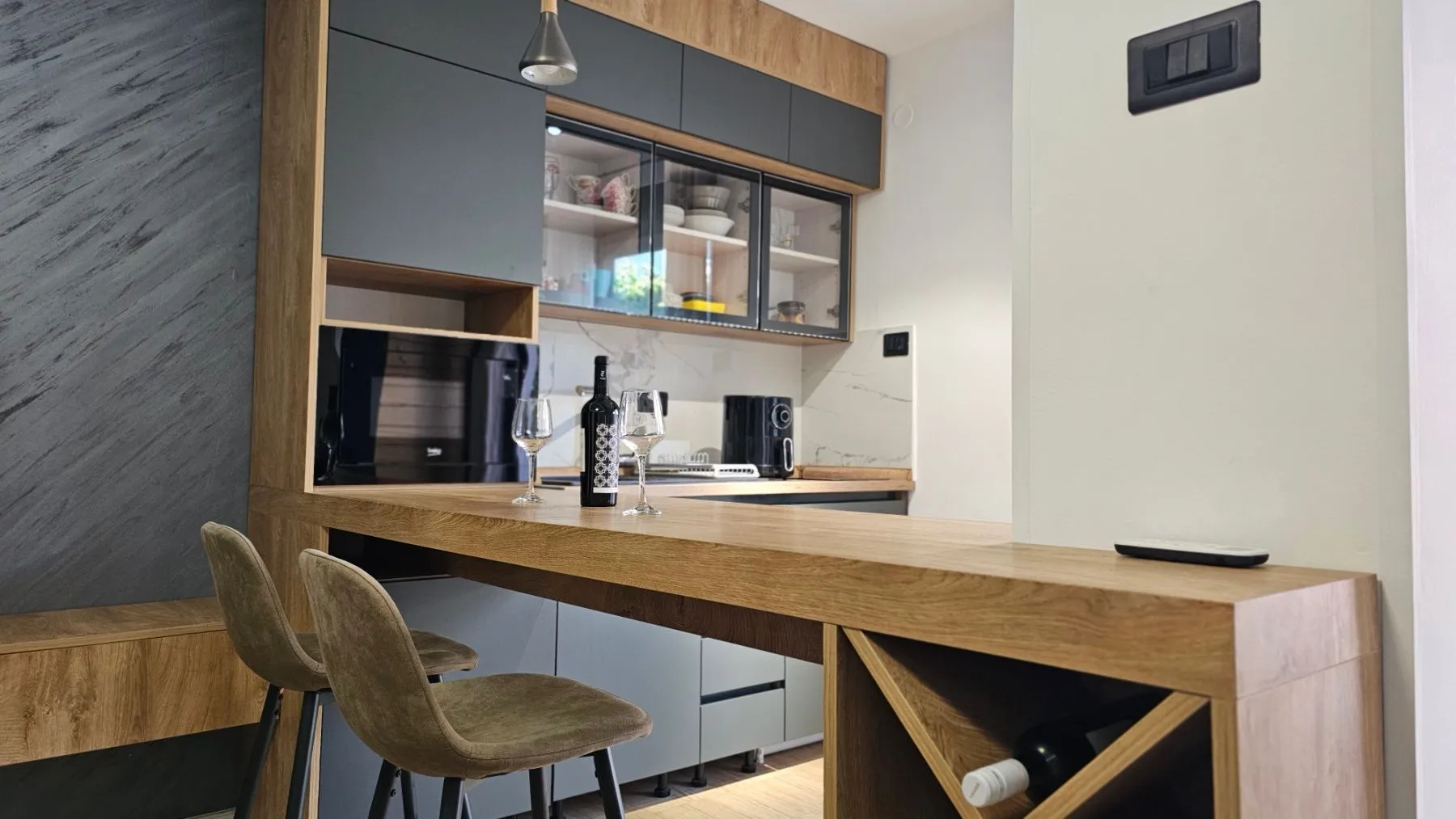 Izdavanje, stan, 35m², Budva, Crna Gora