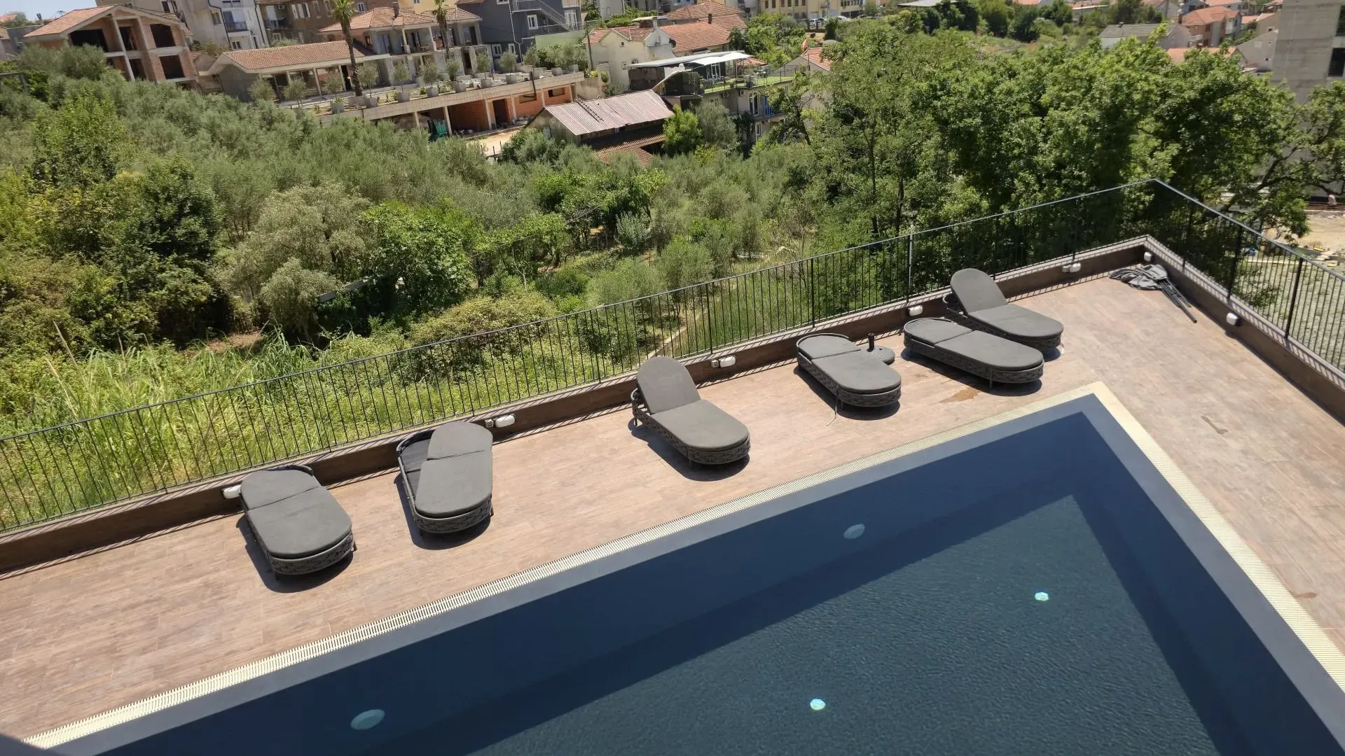 Prodaja, jednosoban stan, 91m², Mažina, Tivat