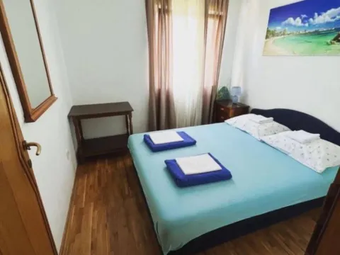 Rent, one bedroom apartment, 40m², Rafailovići, Budva - image 7