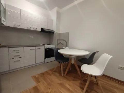 Izdavanje, jednosoban stan, 45m², City Kej, Podgorica - image 5