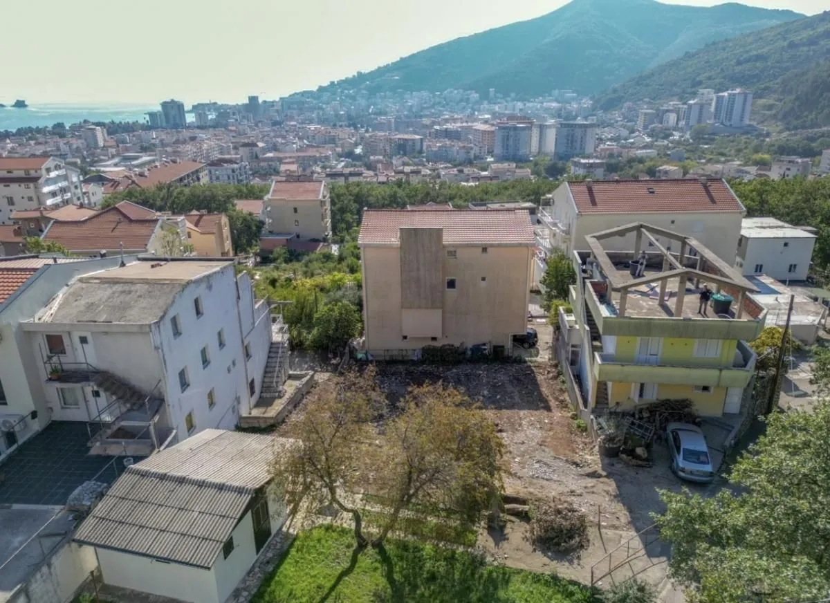 Prodaja, plac, 500m², Lazi, Budva