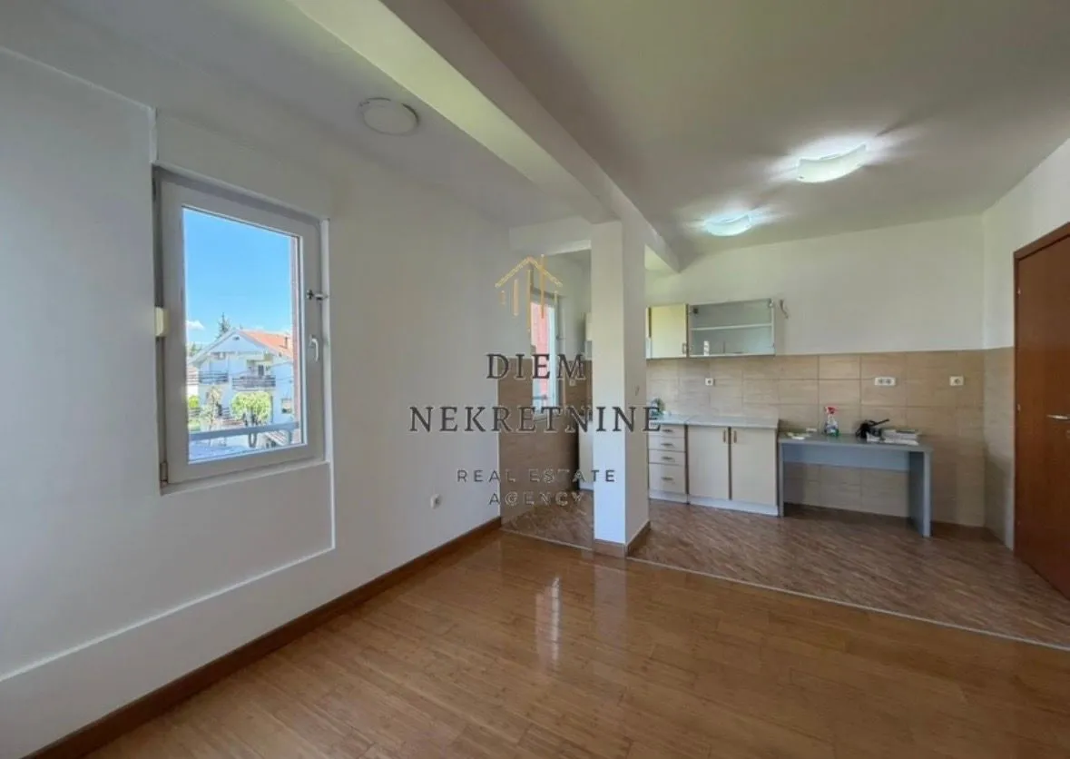 Rent, three bedroom apartment, 107m², Vezirov Most, Podgorica