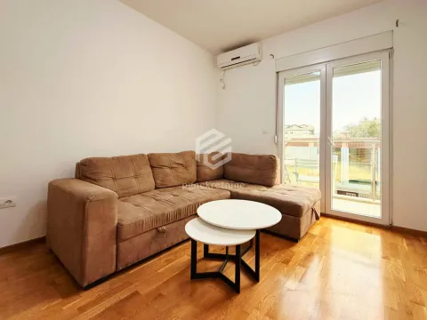 Prodaja, jednosoban stan, 42m², Pobrežje, Podgorica - image 2