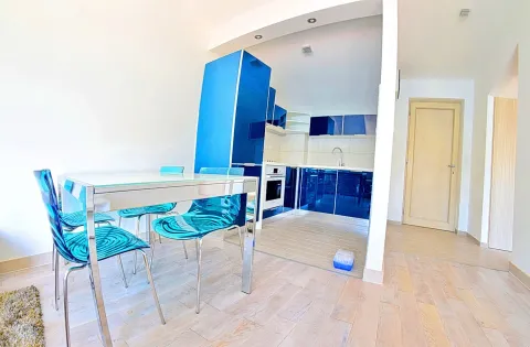 Prodaja, dvosoban stan, 47m², Morinj, Kotor - image 2