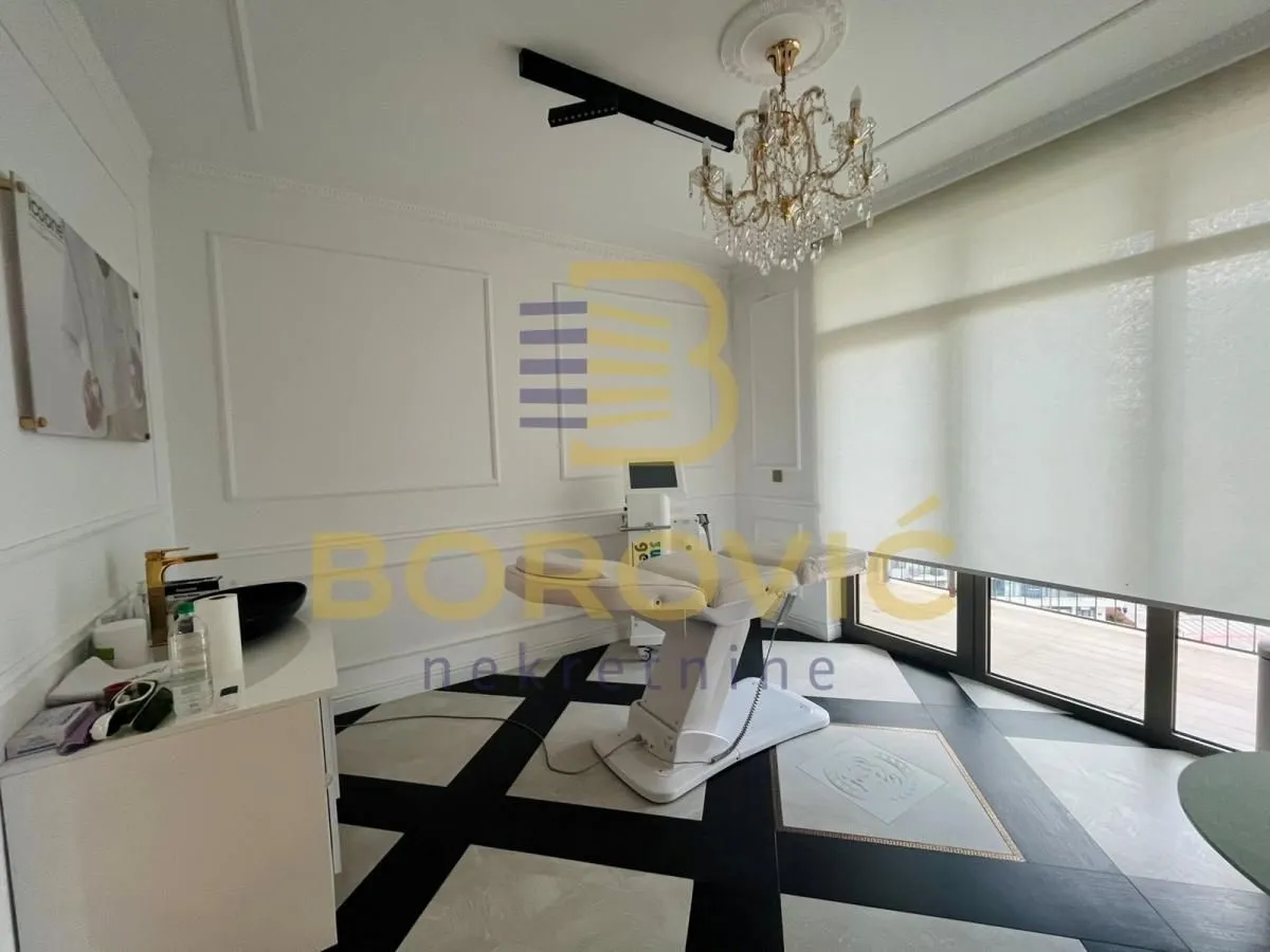 Prodaja, četvorosoban stan, 118m², Savski Venac, Beograd