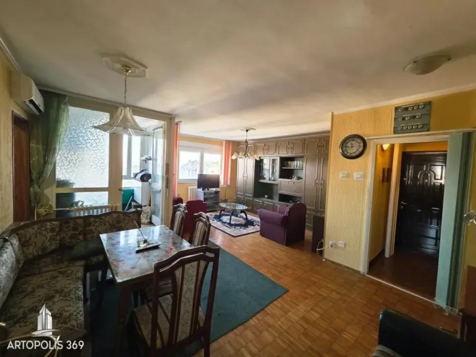 Prodaja, jednosoban stan, 56m², Skojevsko Naselje, Beograd