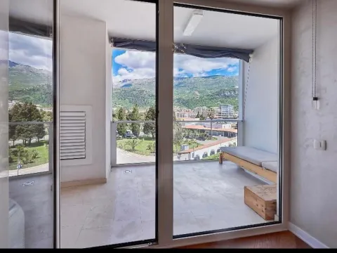 Izdavanje, jednosoban stan, 63m², Budva, Crna Gora - image 10