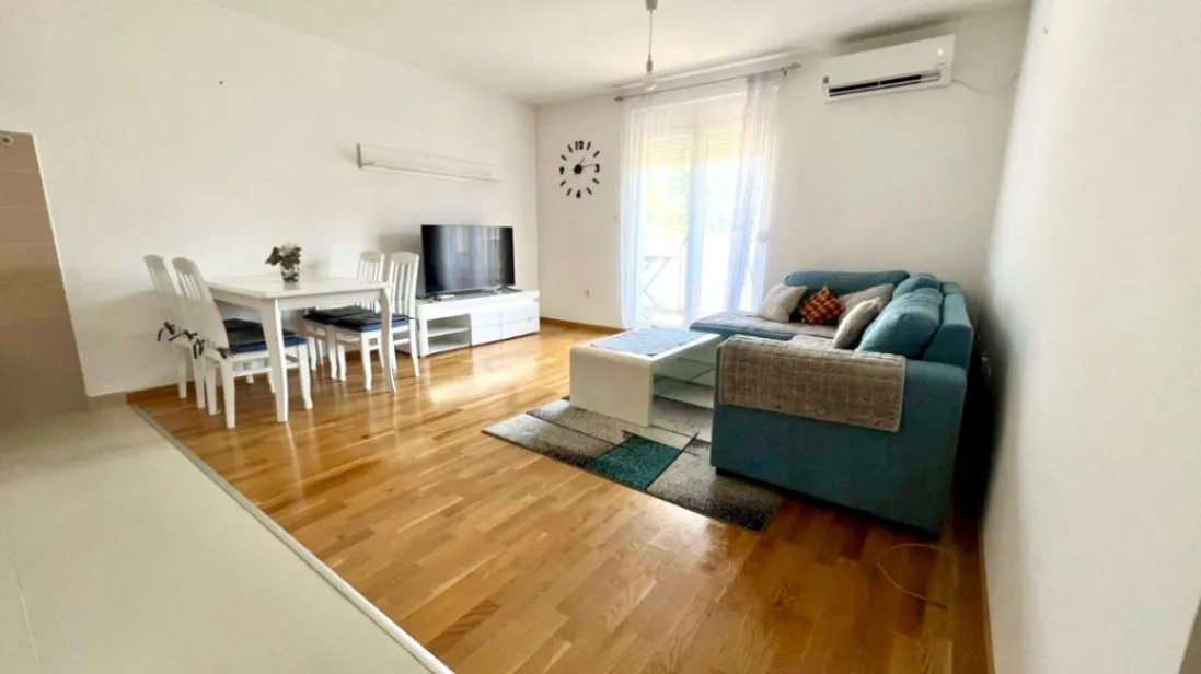 Izdavanje, jednosoban stan, 60m², Ljubović, Podgorica