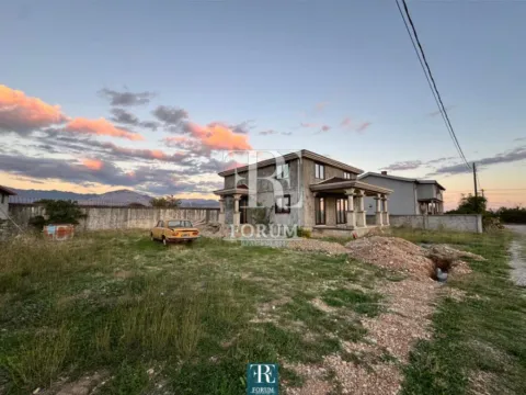 Prodaja, kuća, 192m², Kuće Rakića, Podgorica - image 2