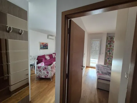 Izdavanje, dvosoban stan, 41m², City Kvart, Podgorica - image 12