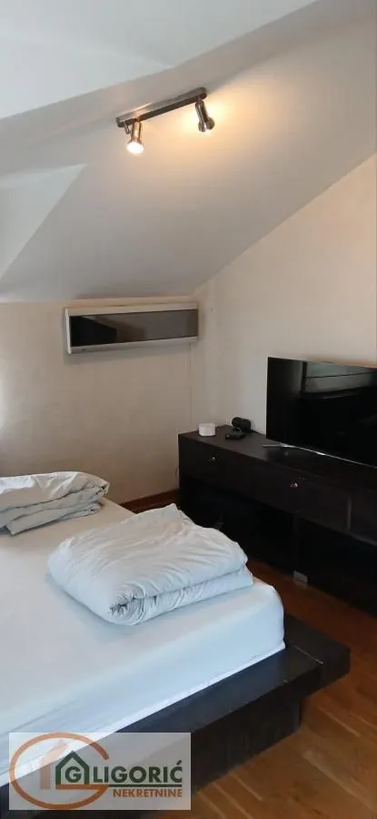 Prodaja, trosoban stan, 100m², Čukarica, Beograd