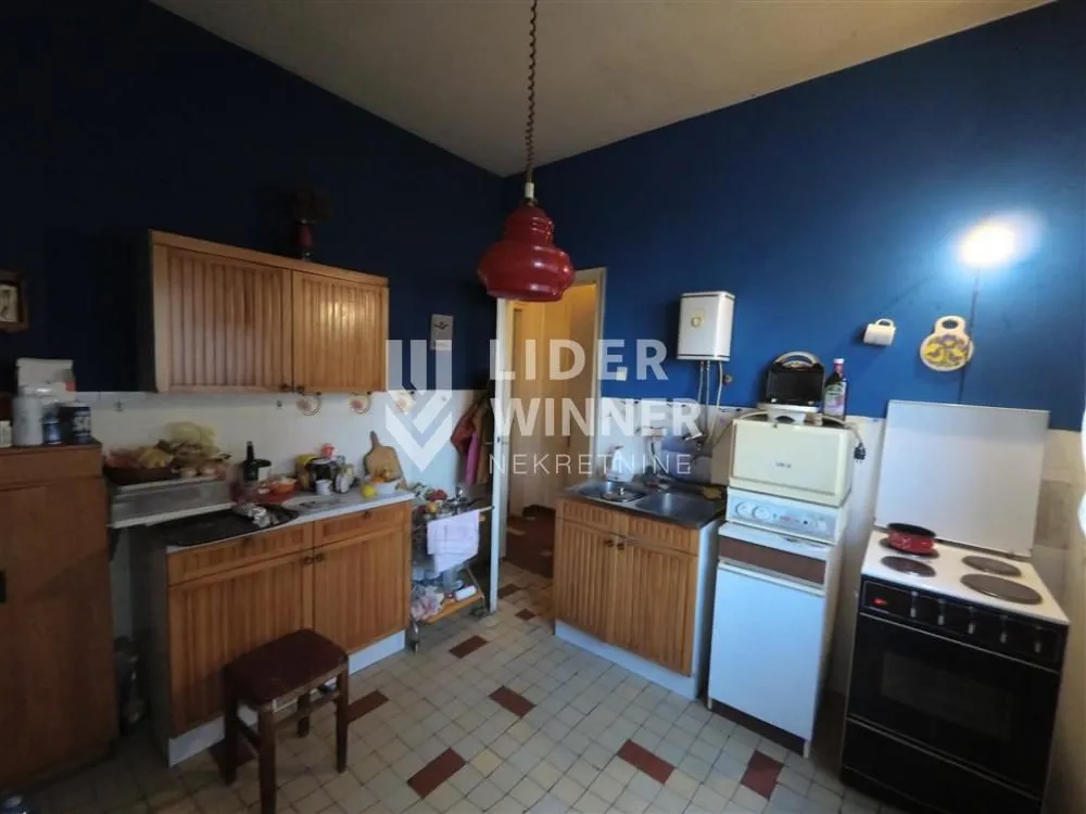 Sale, four bedroom apartment, 148m², Stari Grad, Beograd