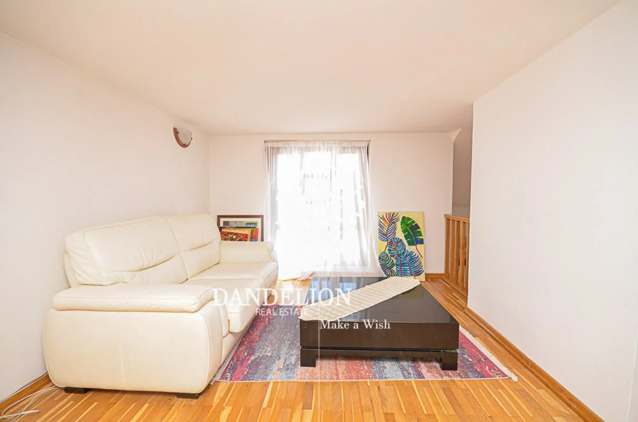 Izdavanje, stan, 300m², Gorica C, Podgorica