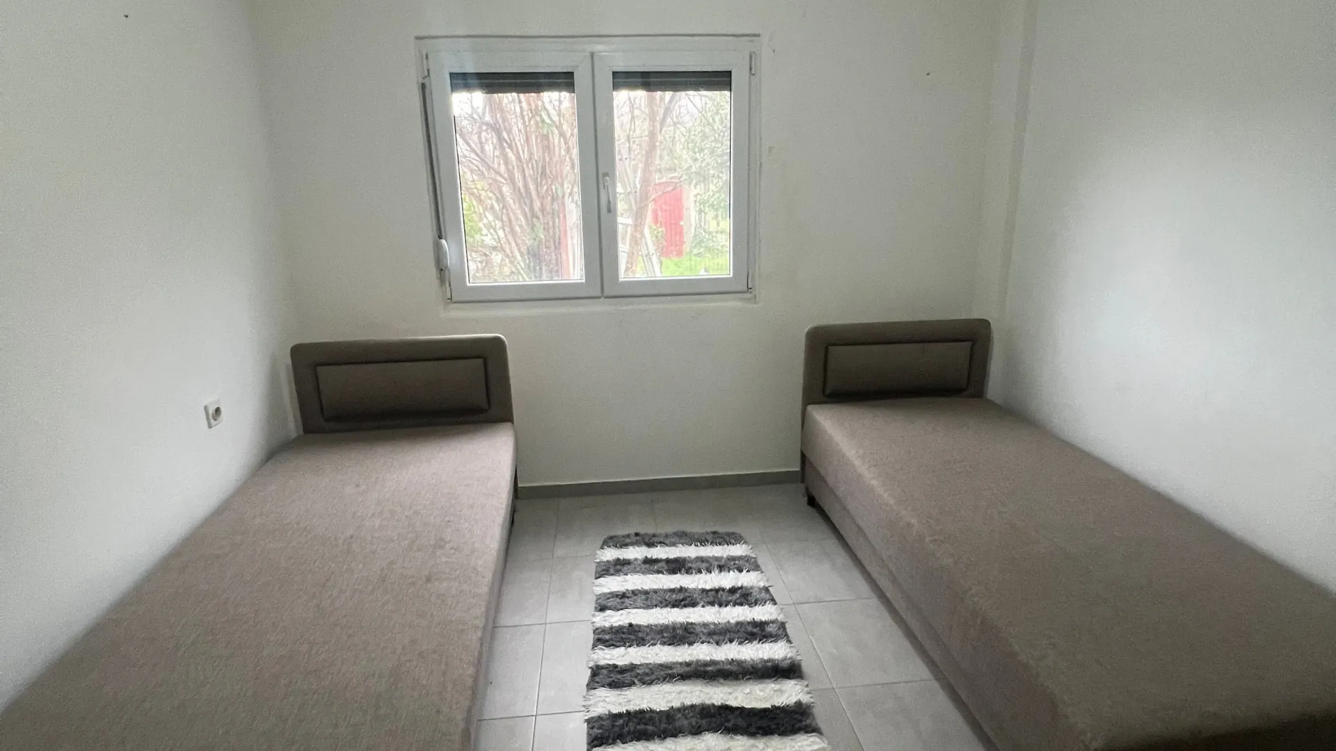 Rent, two bedroom apartment, 60m², Tomba, Bar