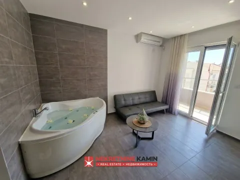Prodaja, garsonjera, 44m², Rozino, Budva - image 1