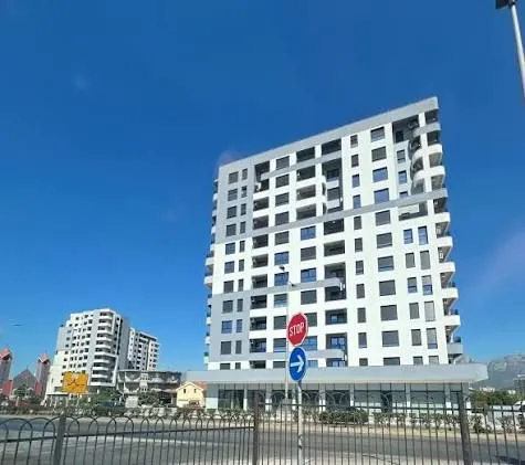 Izdavanje, parking/garaža, 15m², Centar, Bar