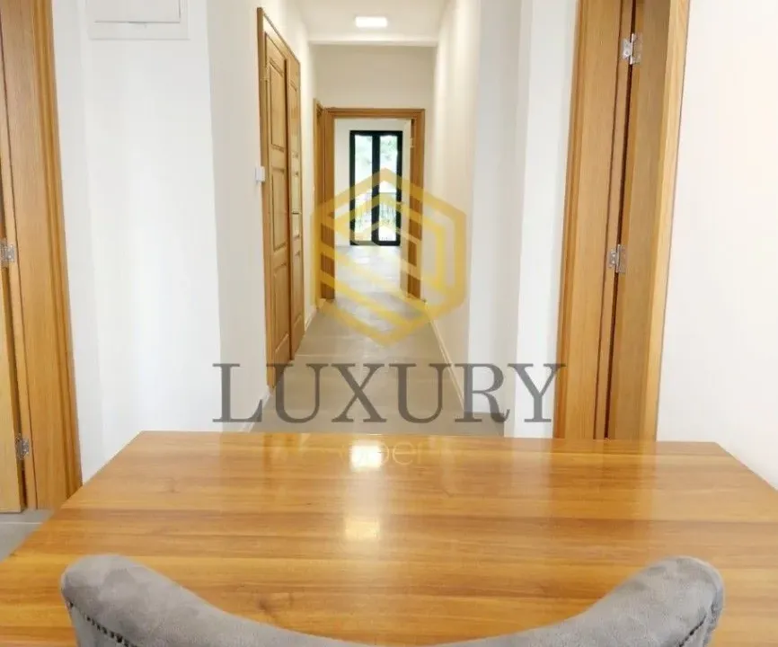 Rent, office space, 120m², Centar, Podgorica