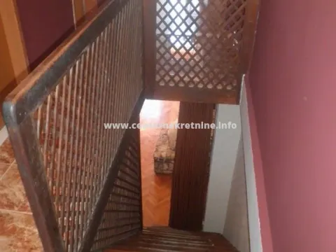 Prodaja, kuća, 100m², Stara Varoš, Podgorica - image 5