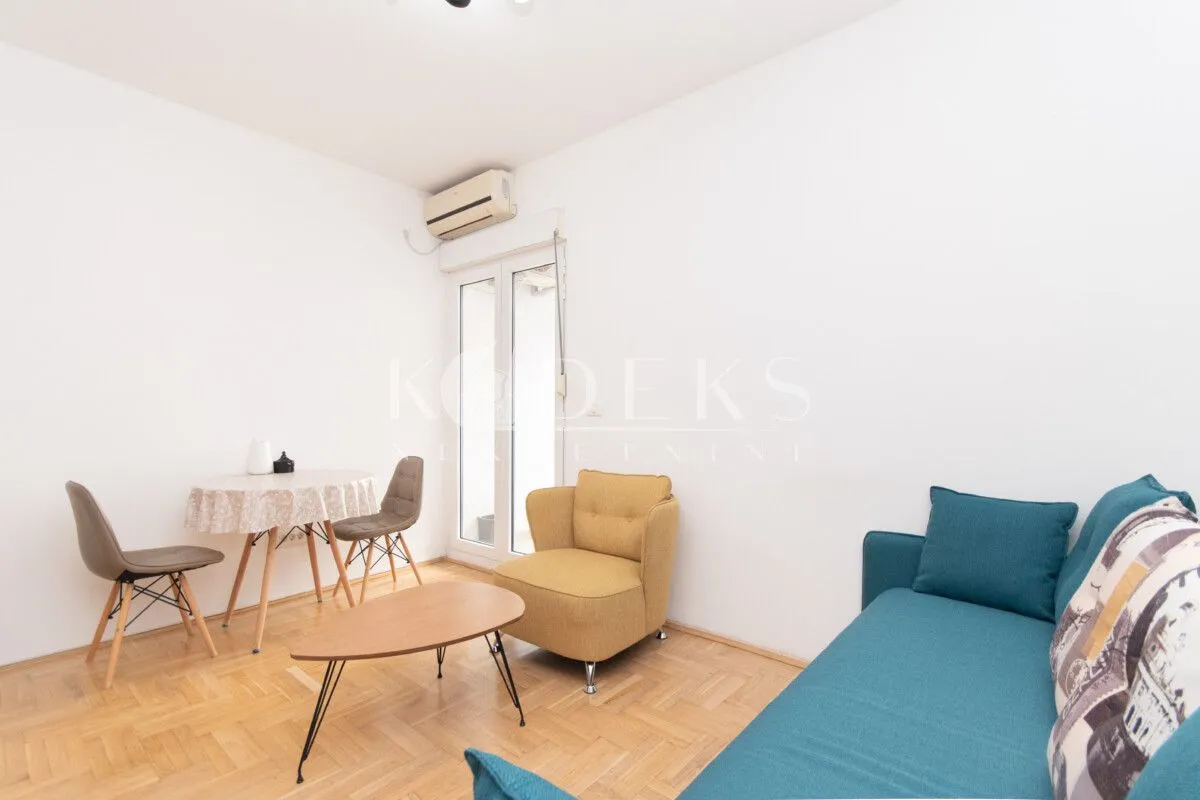 Rent, studio apartment, 25m², Vezirov Most, Podgorica