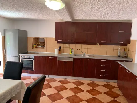 Prodaja, kuća, 300m², Budva, Crna Gora - image 7