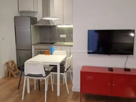 Rent, apartment, 45m², Vračar Centar, Vračar Sve Podlokacije - image 3
