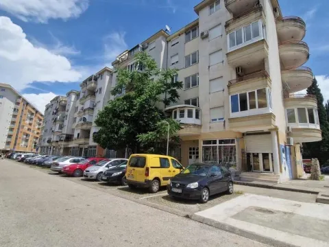 Izdavanje, jednosoban stan, 40m², Zagorič, Podgorica - image 9