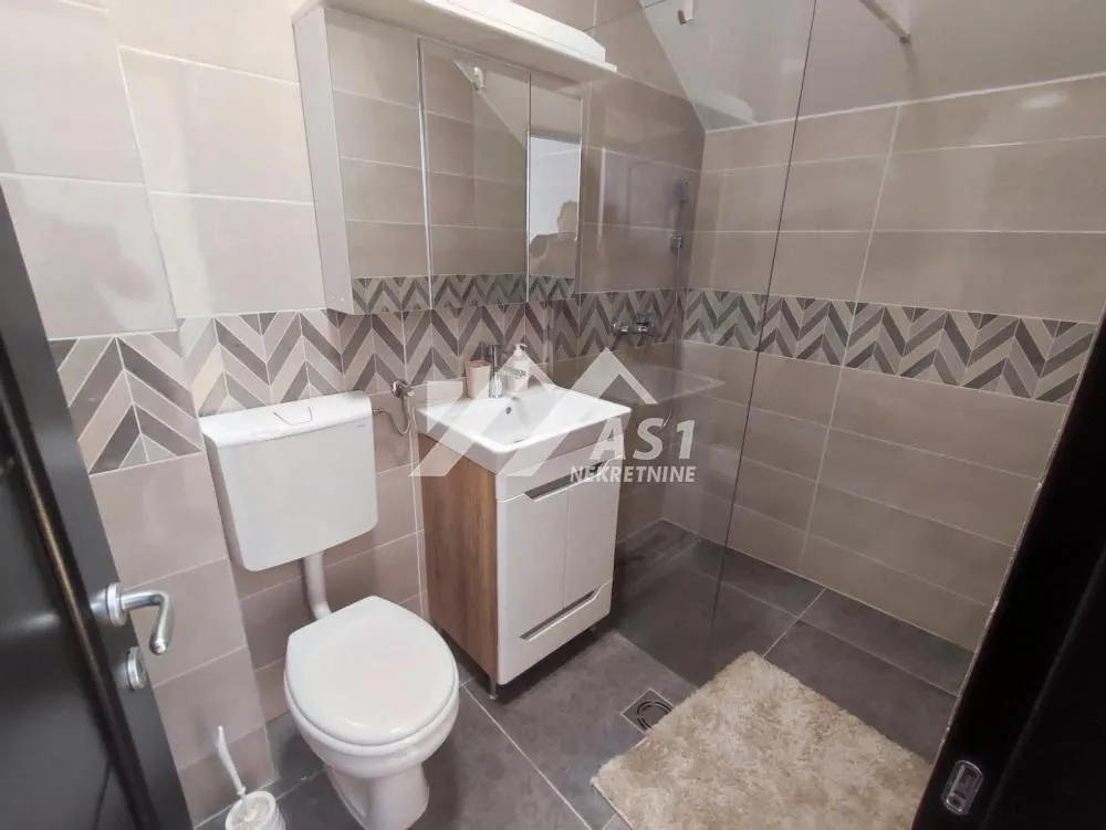 Izdavanje, dvosoban stan, 62m², Novi Sad Sve Podlokacije, Novi Sad