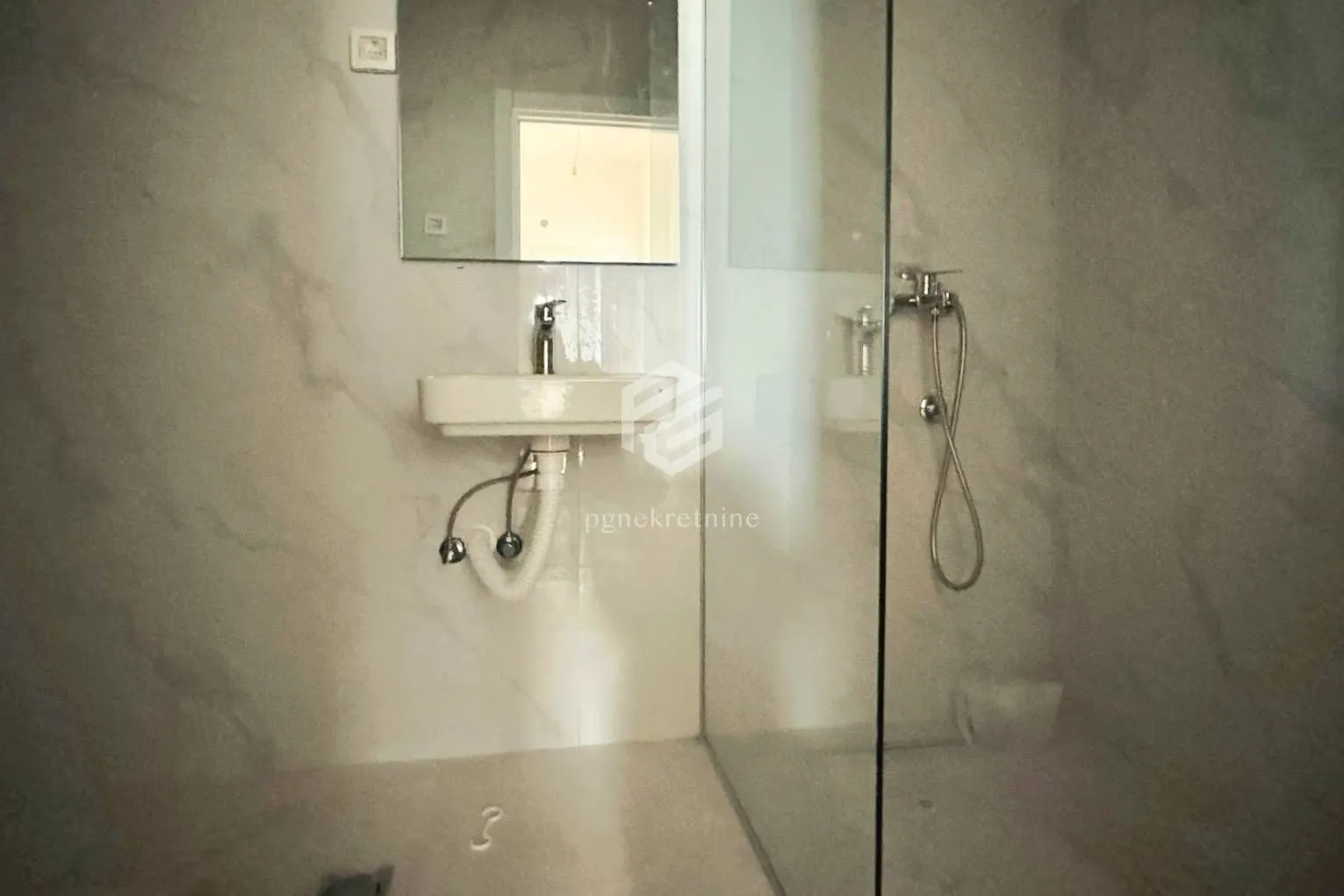 Prodaja, dvosoban stan, 64m², Donja Gorica, Podgorica