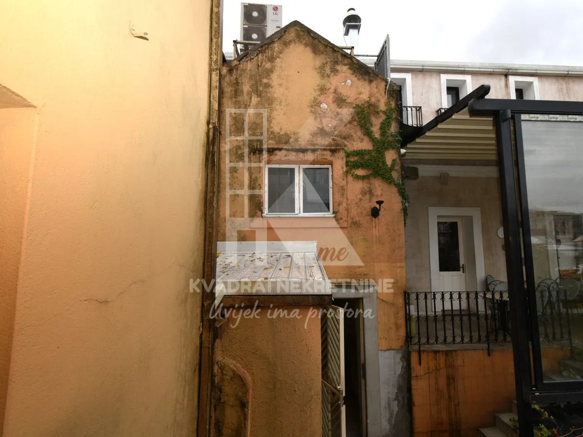 Prodaja, kuća, 217m², Centar, Podgorica