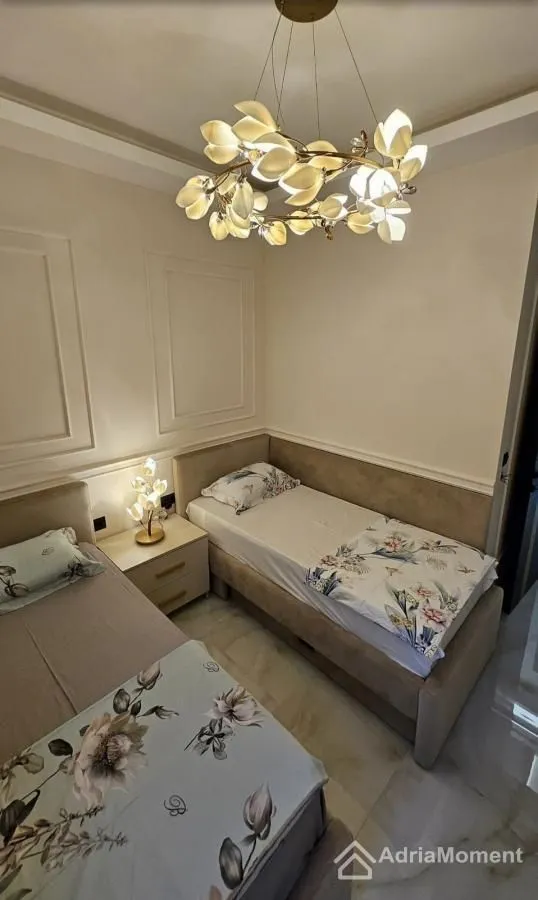 Prodaja, kuća, 178m², Kamenari, Herceg Novi