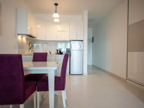 Prodaja, jednosoban stan, 55m², Bečići, Budva - image 2