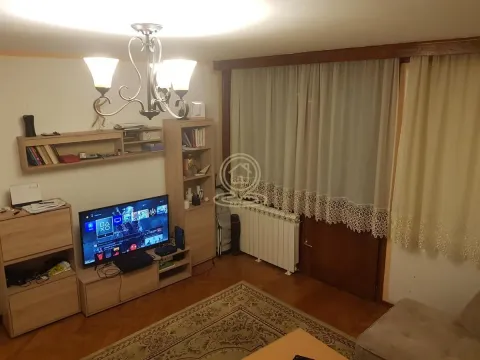 Rent, three bedroom apartment, 80m², Vračar Sve Podlokacije, Beograd - image 3