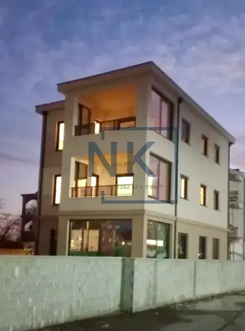 Prodaja, kuća, 180m², Gornja Gorica, Podgorica