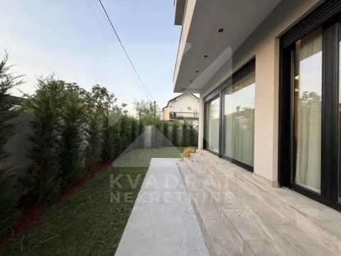 Sale, house, 225m², Gornja Gorica, Podgorica - image 25