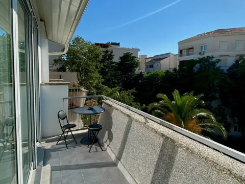 Izdavanje, garsonjera, 30m², Budva, Crna Gora - image 5