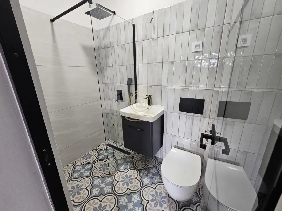 Prodaja, trosoban stan, 85m², Stari grad, Novi Sad