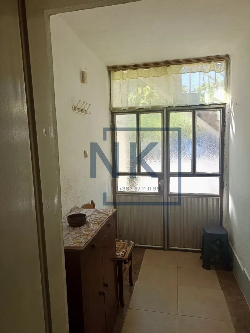 Izdavanje, jednosoban stan, 42m², Konik, Podgorica
