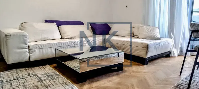 Izdavanje, dvosoban stan, 70m², Preko Morače, Podgorica