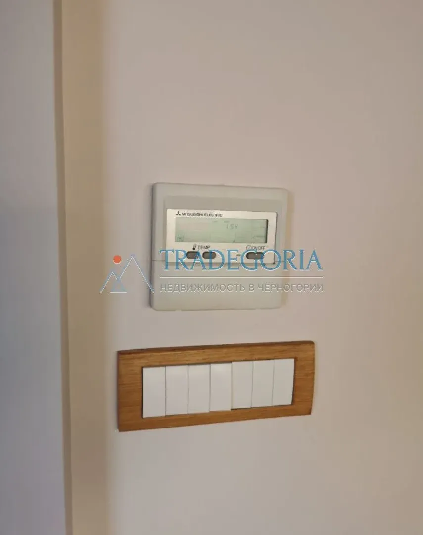 Prodaja, dvosoban stan, 100m², Tivat, Crna Gora