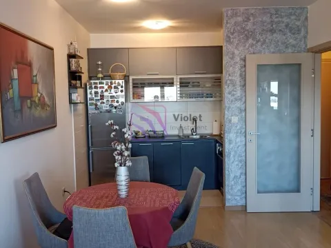 Izdavanje, jednosoban stan, 46m², City Kvart, Podgorica - image 4